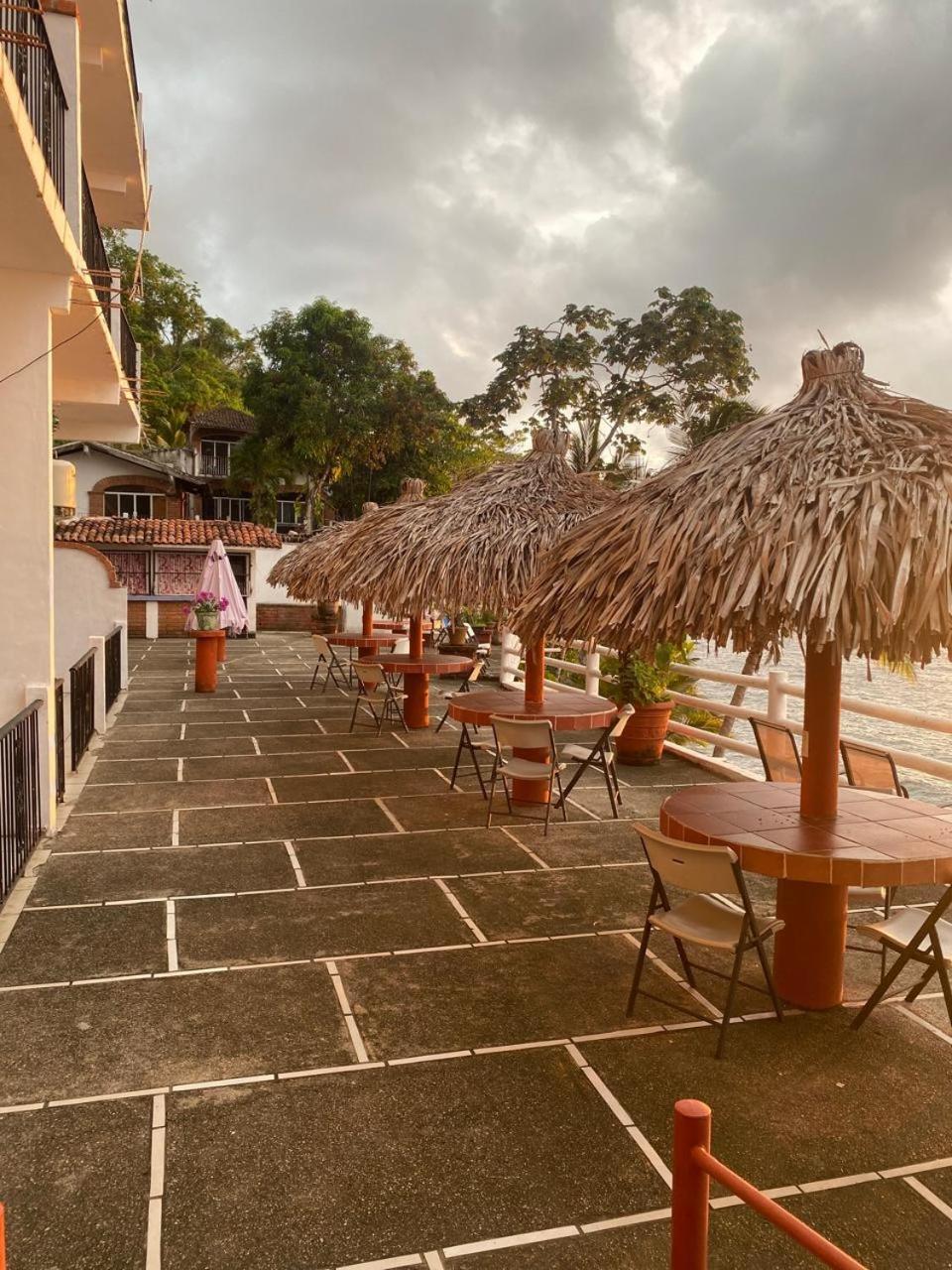 Traditional Sierra Leon Oceanfront Rooms - Adults Only Puerto Vallarta Zewnętrze zdjęcie
