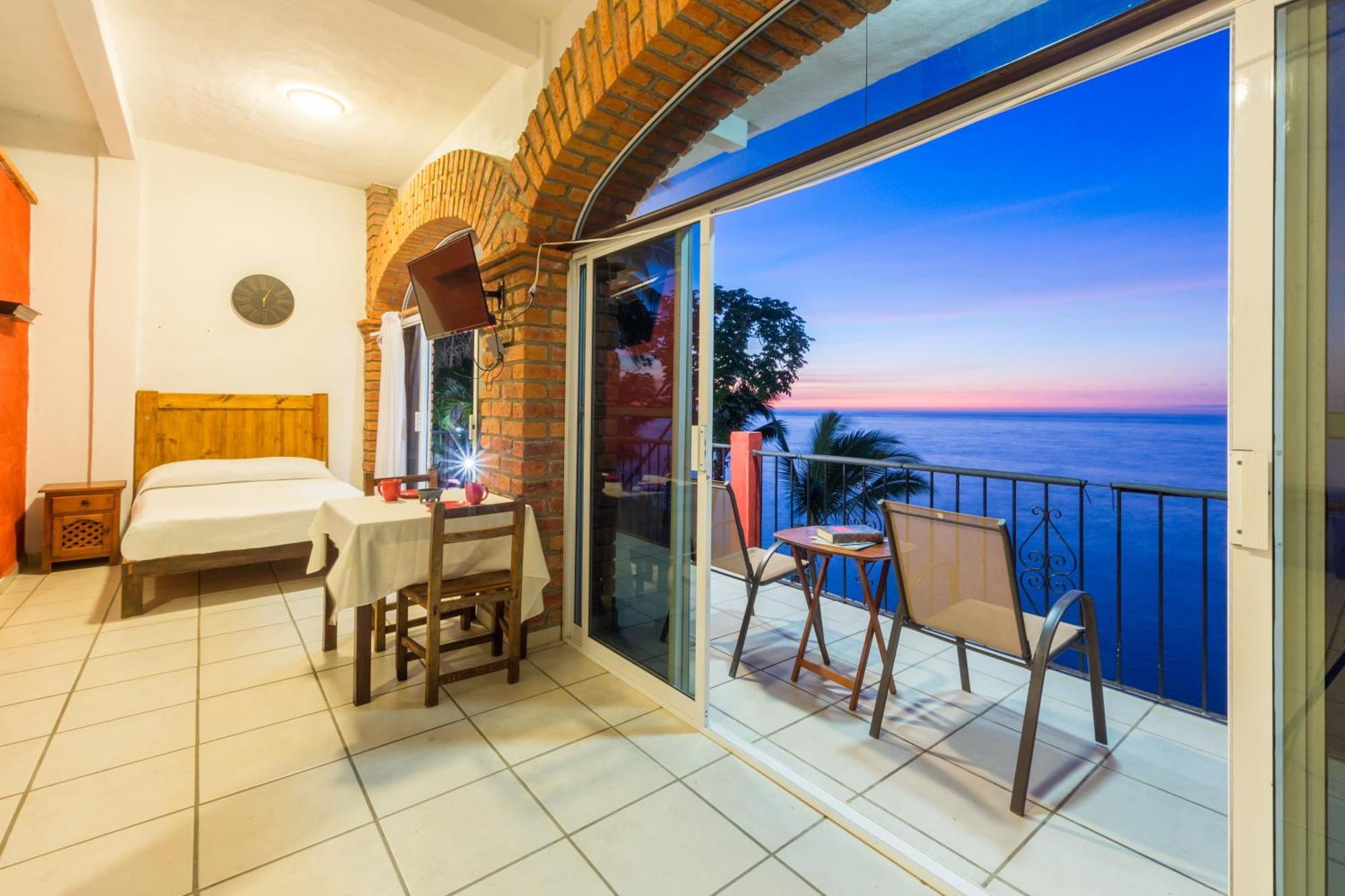 Traditional Sierra Leon Oceanfront Rooms - Adults Only Puerto Vallarta Zewnętrze zdjęcie