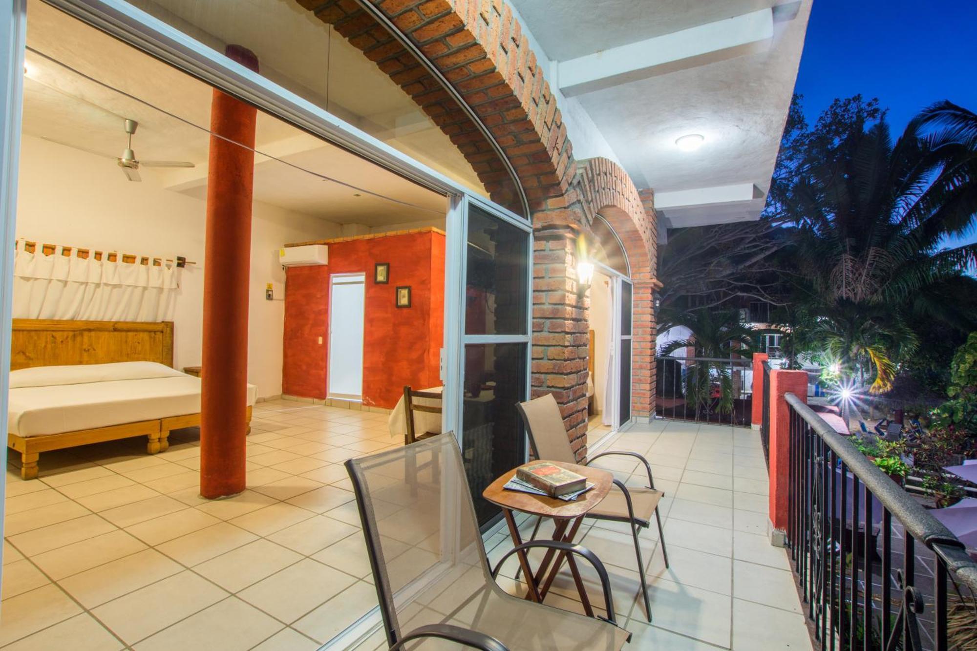 Traditional Sierra Leon Oceanfront Rooms - Adults Only Puerto Vallarta Zewnętrze zdjęcie