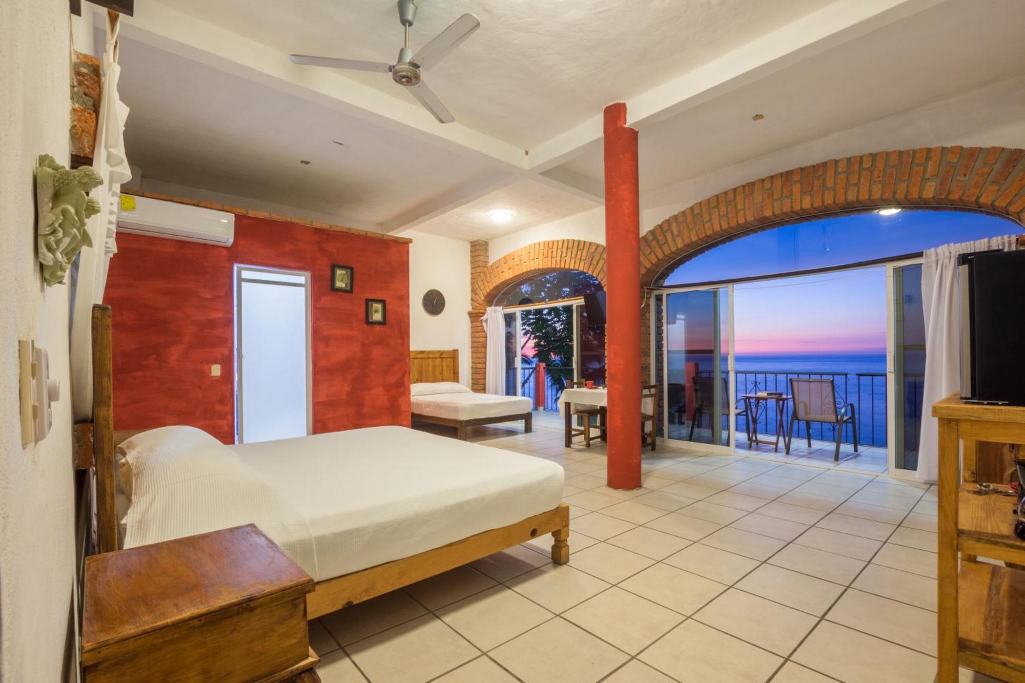Traditional Sierra Leon Oceanfront Rooms - Adults Only Puerto Vallarta Zewnętrze zdjęcie