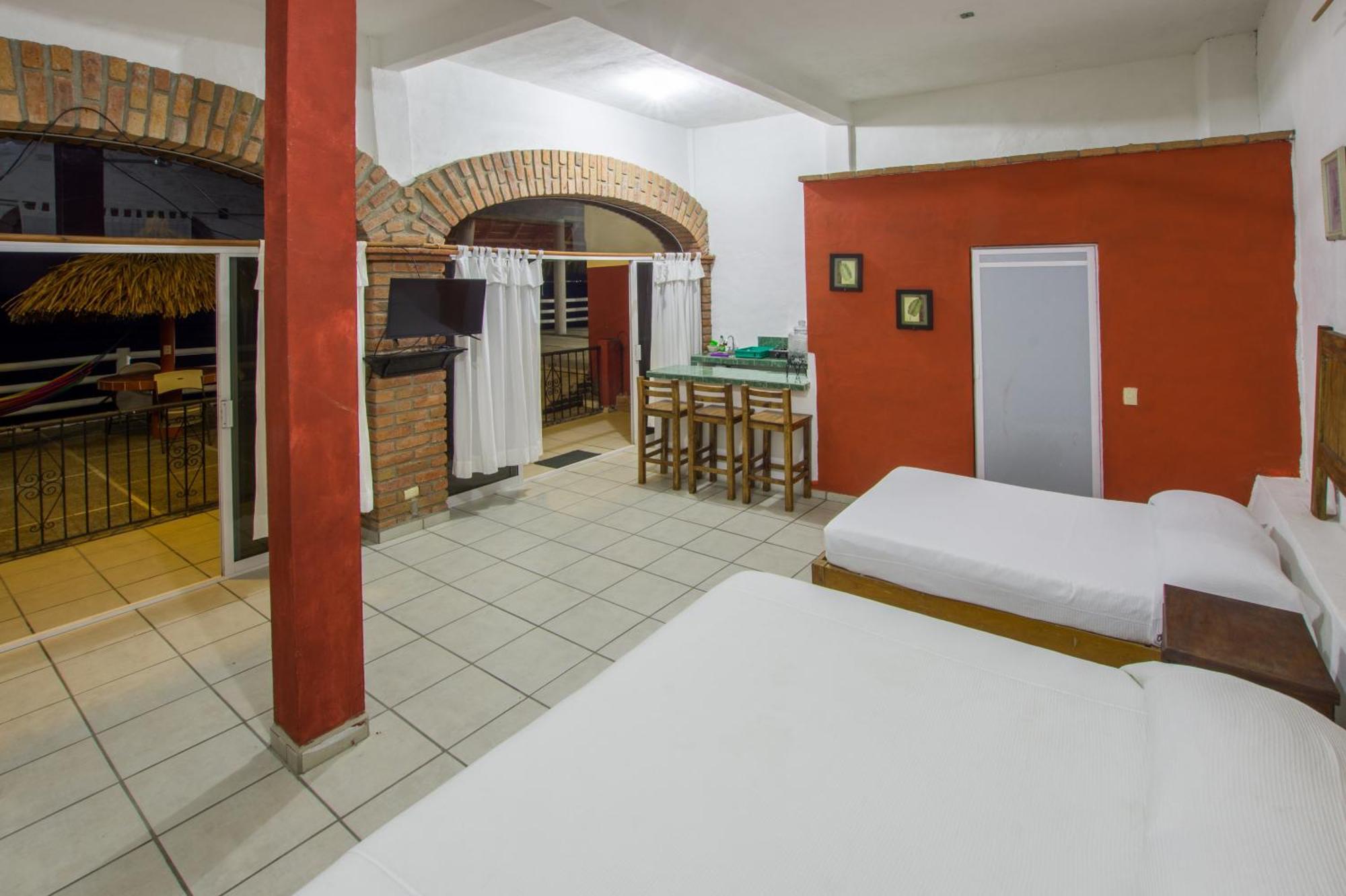 Traditional Sierra Leon Oceanfront Rooms - Adults Only Puerto Vallarta Zewnętrze zdjęcie