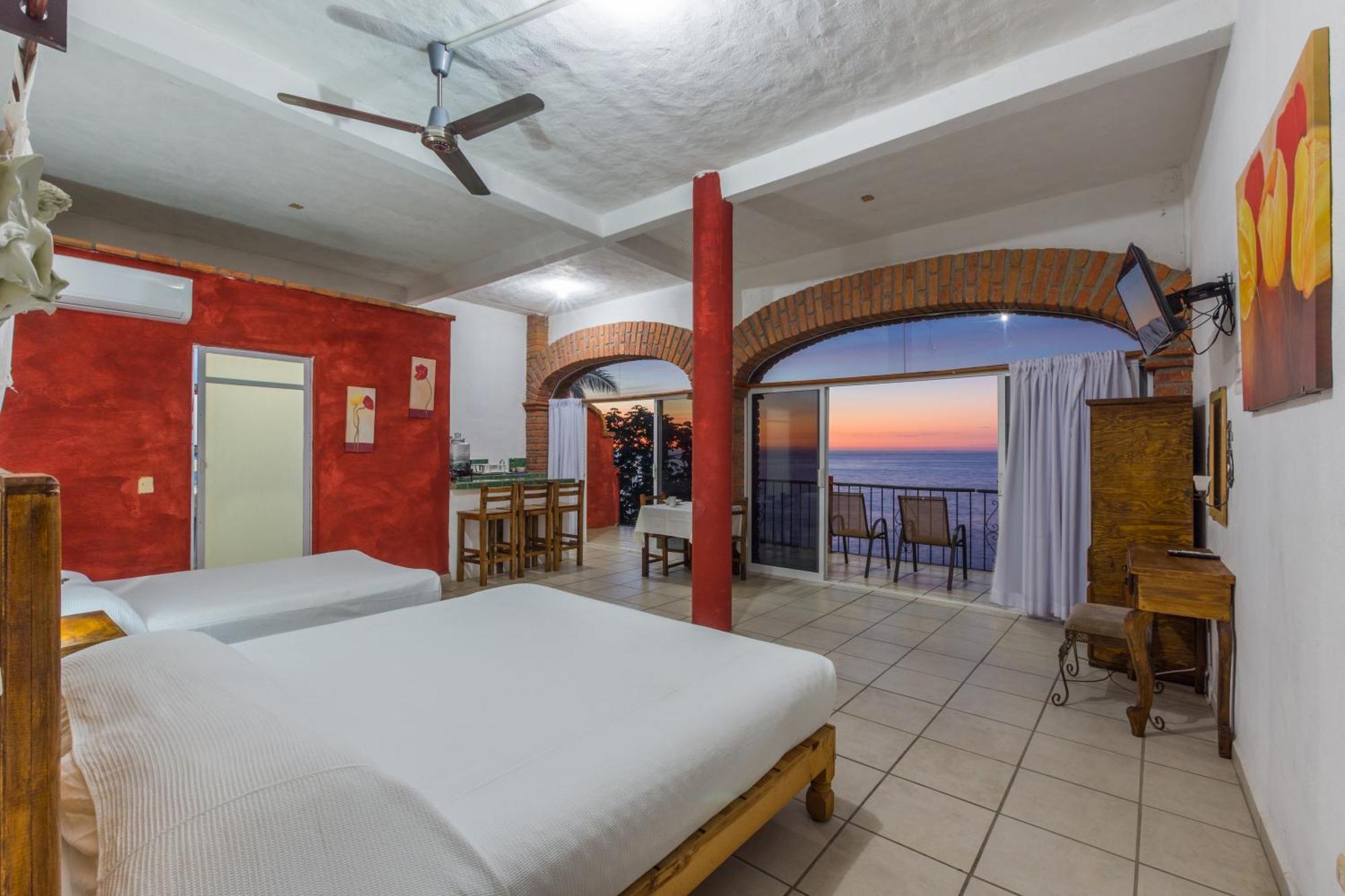 Traditional Sierra Leon Oceanfront Rooms - Adults Only Puerto Vallarta Zewnętrze zdjęcie