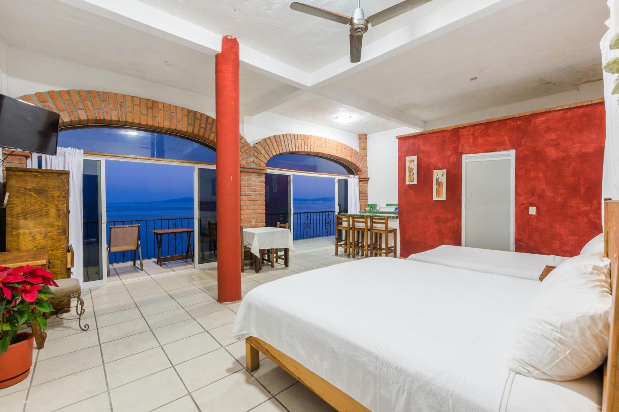 Traditional Sierra Leon Oceanfront Rooms - Adults Only Puerto Vallarta Zewnętrze zdjęcie