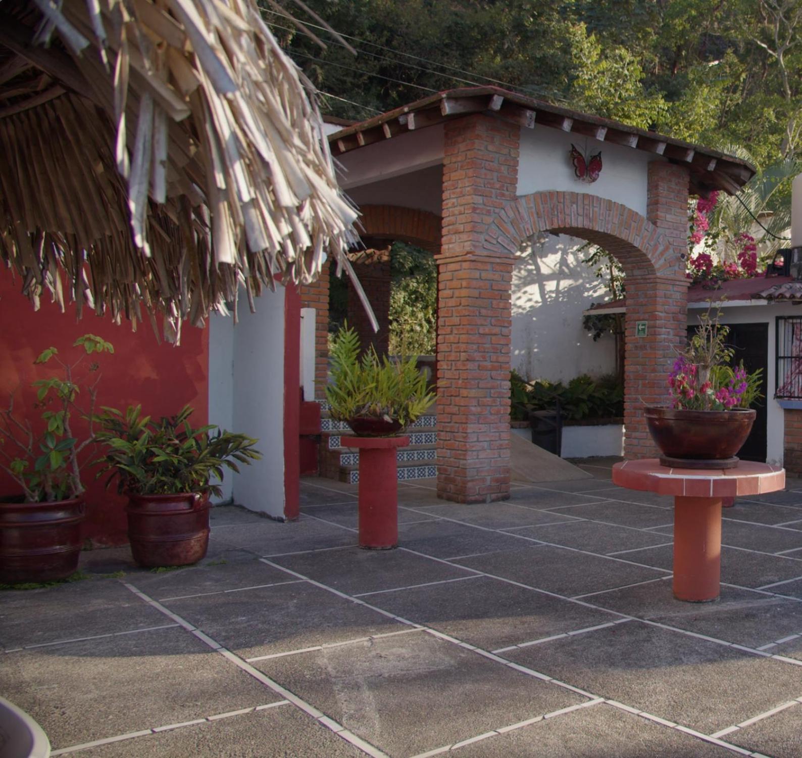 Traditional Sierra Leon Oceanfront Rooms - Adults Only Puerto Vallarta Zewnętrze zdjęcie